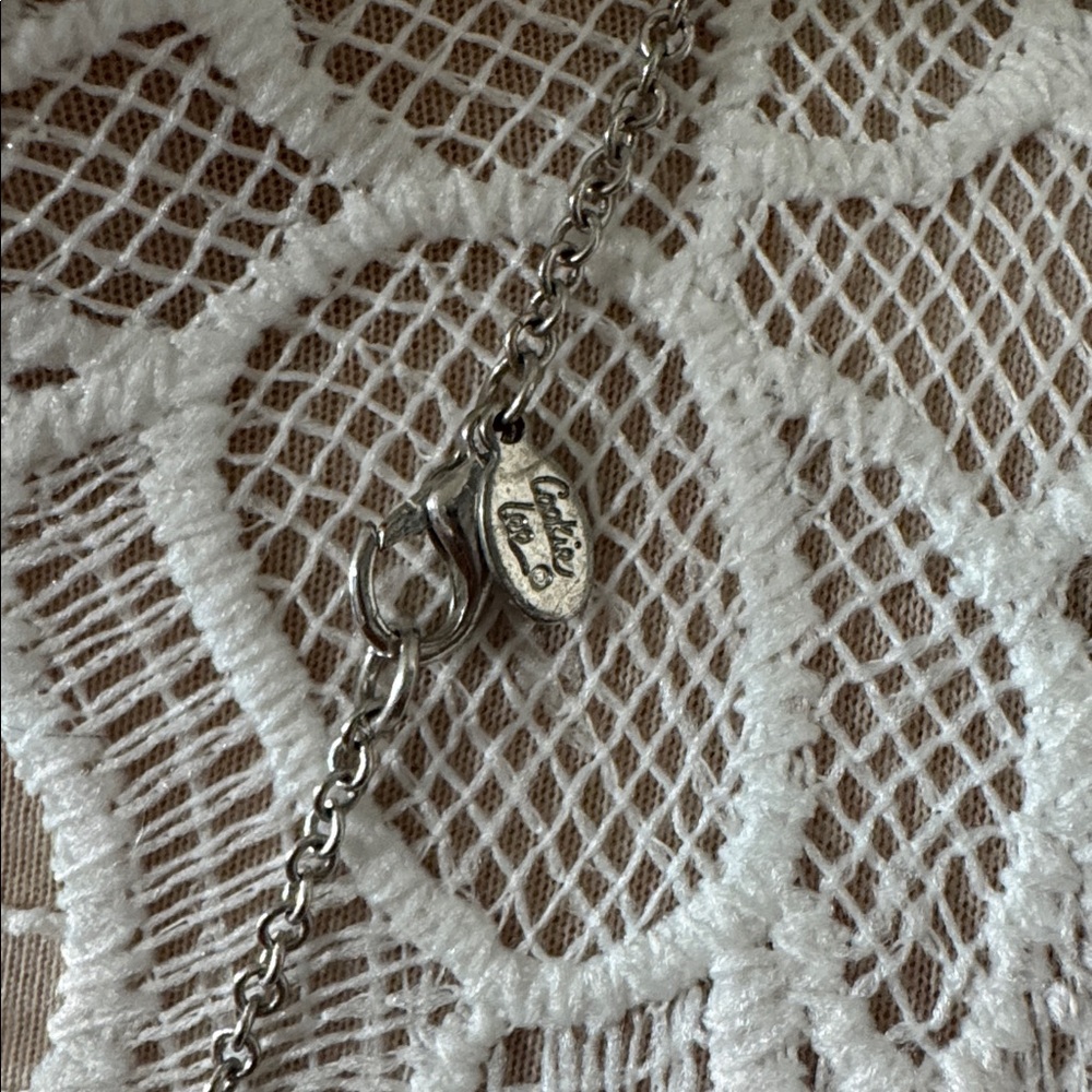 Jewelry - Picture 2 of 4